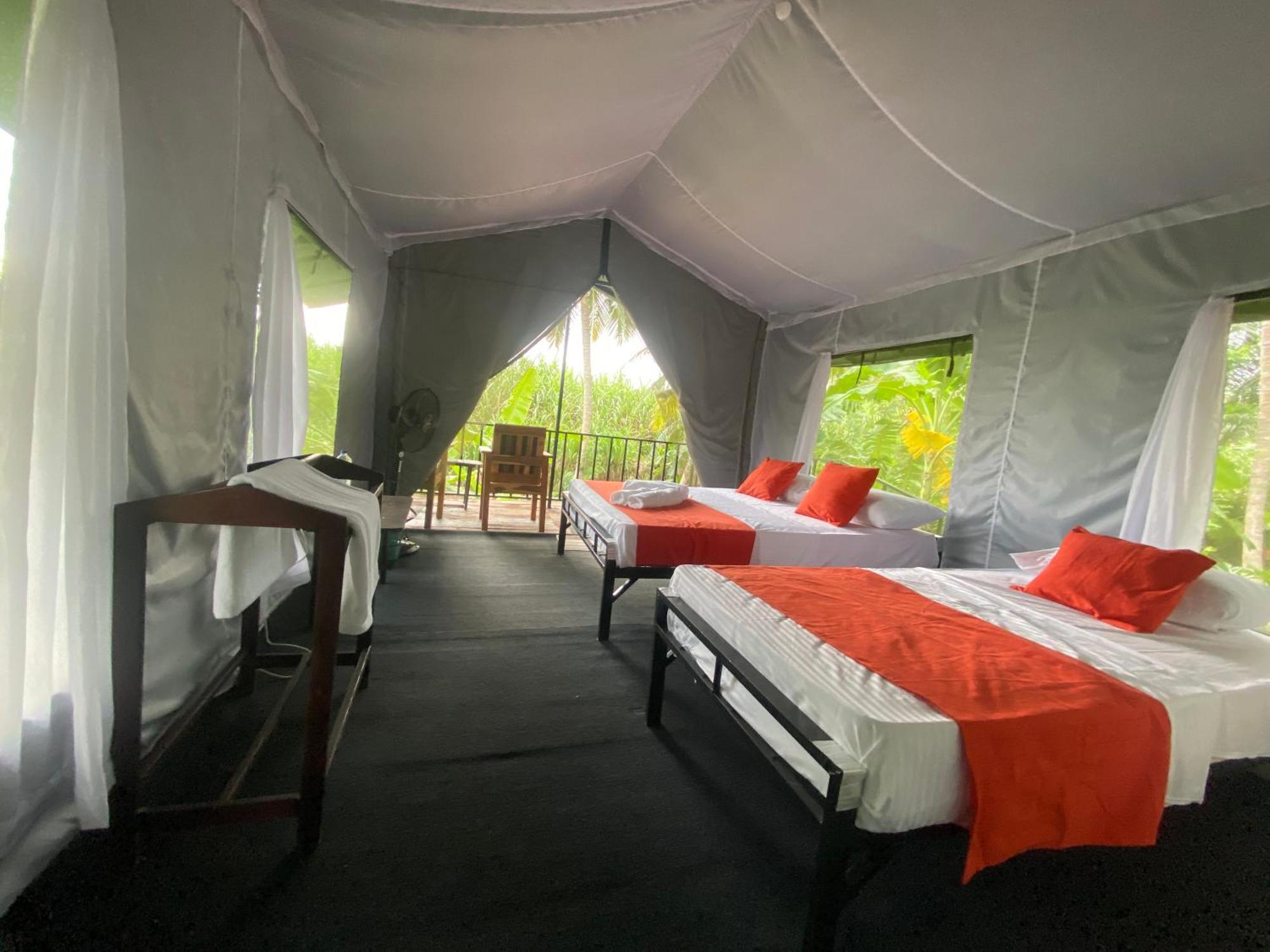 Luxury tent Coconut Camp Udawalawe